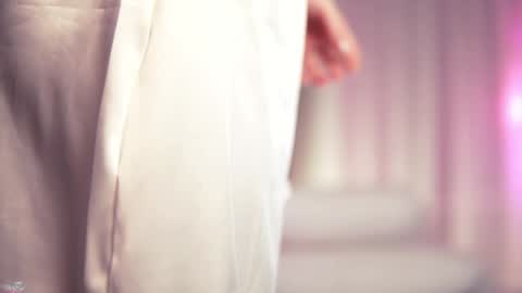 Nina  online show from 12/01/24, 06:52