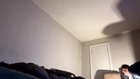 iamtheone403 online show from 10/29/25, 07:54