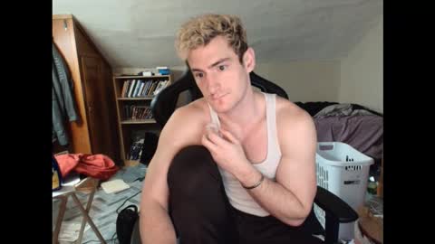 Snapshot of iamtommyparker chatting on 01/08/26, 10:56 iamtommyparker online show from 01/08/26, 10:56