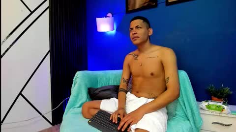 IAN LEIN online show from 11/24/25, 04:23