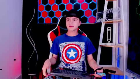 Snapshot of ian_stone_ chatting on 03/29/26, 12:27 Ian online show from 03/29/26, 12:27