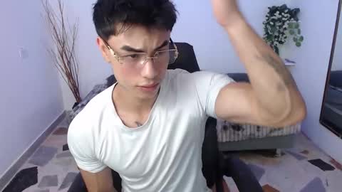 Snapshot of ian_west chatting on 02/06/26, 11:35 Ian online show from 02/06/26, 11:35