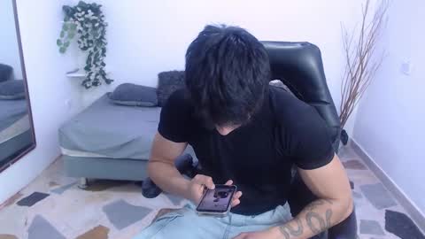 Snapshot of ian_west chatting on 02/11/26, 11:59 Ian online show from 02/11/26, 11:59