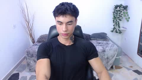 Snapshot of ian_west chatting on 02/14/26, 12:02 Ian online show from 02/14/26, 12:02