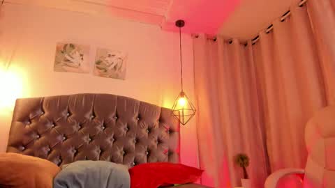 ian  online show from 10/25/25, 03:58