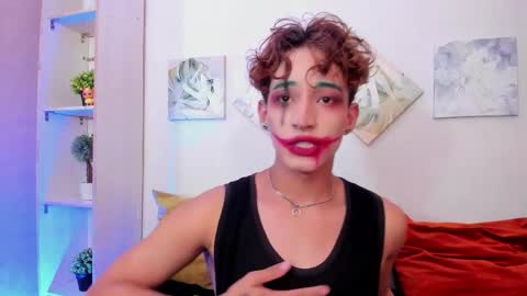 ian  online show from 10/31/25, 05:08