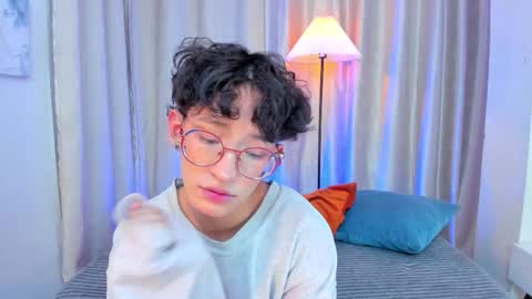 ian  online show from 03/03/26, 03:45