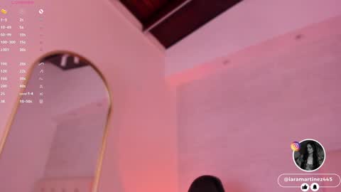 Snapshot of iara_martinez chatting on 12/15/24, 02:27 I A R A online show from 12/15/24, 02:27