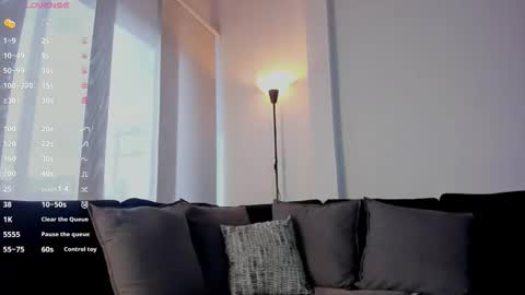 Snapshot of iara_martinez chatting on 11/09/25, 02:04 I A R A online show from 11/09/25, 02:04