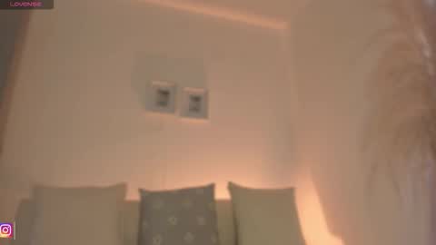 I A R A   online show from 02/05/26, 02:00