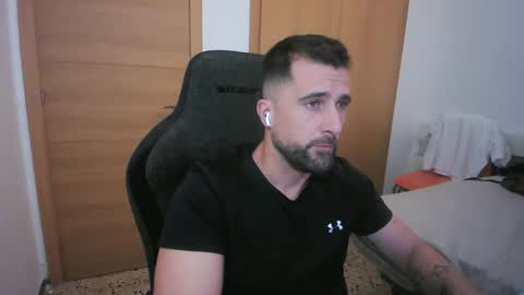 iberian_macho online show from 10/11/25, 09:30