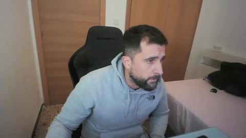 iberian_macho online show from 11/26/25, 02:34
