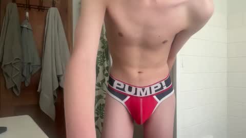 Snapshot of ice670 chatting on 12/01/25, 04:12 ice670 online show from 12/01/25, 04:12