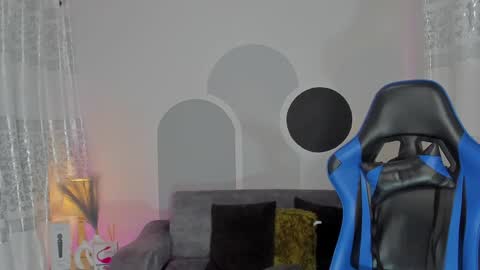 Snapshot of ice_grace chatting on 01/15/25, 11:00 ice online show from 01/15/25, 11:00