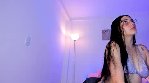 Snapshot of ice_grace chatting on 10/06/25, 10:02 ice online show from 10/06/25, 10:02