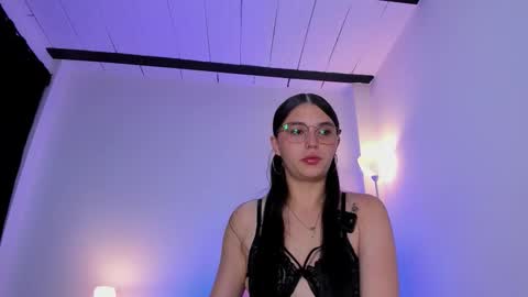 Snapshot of ice_grace chatting on 10/18/25, 10:27 ice online show from 10/18/25, 10:27