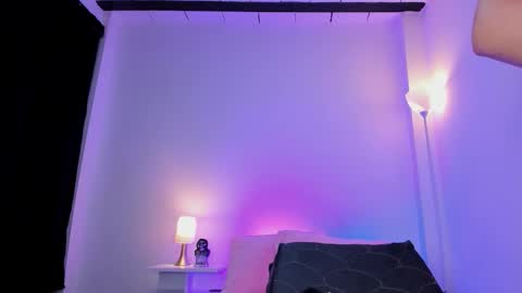 Snapshot of ice_grace chatting on 10/24/25, 09:38 ice online show from 10/24/25, 09:38