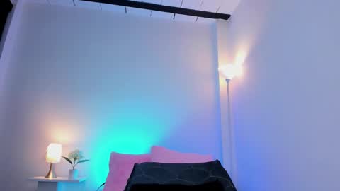 Snapshot of ice_grace chatting on 11/13/25, 09:30 ice online show from 11/13/25, 09:30