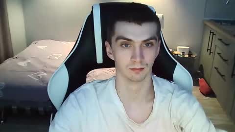 MAX online show from 01/25/25, 08:10