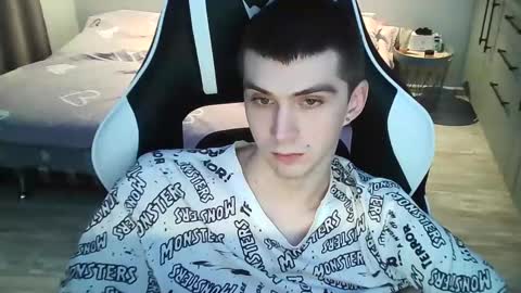 MAX online show from 01/26/25, 05:55