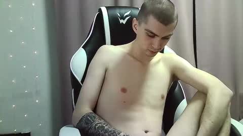 MAX online show from 02/04/25, 07:00