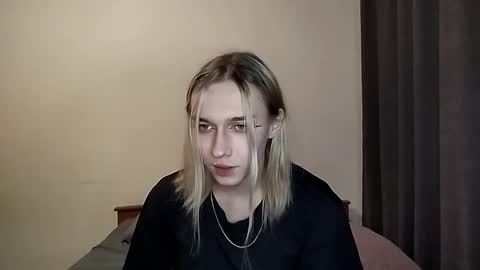 Snapshot of icebenz chatting on 11/09/25, 01:53 Jade online show from 11/09/25, 01:53