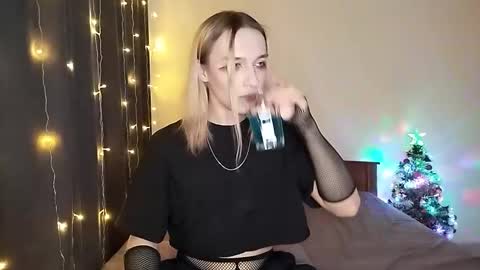 Snapshot of icebenz chatting on 01/15/26, 05:27 Jade online show from 01/15/26, 05:27