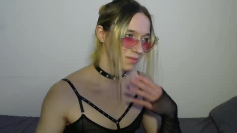 Jade online show from 03/25/26, 03:18