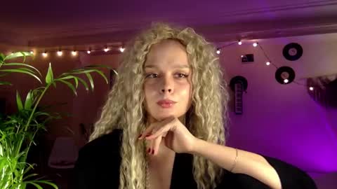 Nina online show from 01/07/26, 11:51