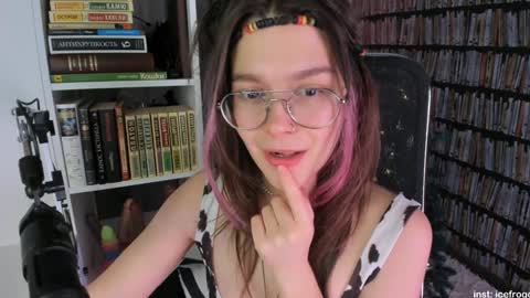 Julia online show from 01/17/25, 08:55