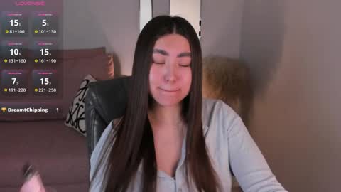 Snapshot of iceicebabe_ chatting on 04/01/26, 01:06 Aiza online show from 04/01/26, 01:06