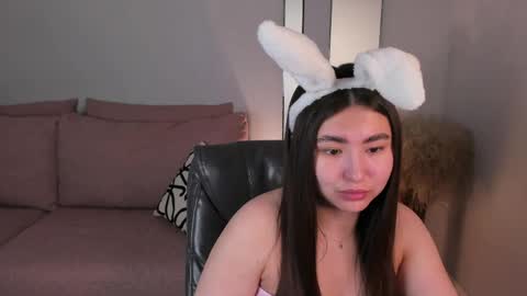 Snapshot of iceicebabe_ chatting on 04/05/26, 01:03 Aiza online show from 04/05/26, 01:03