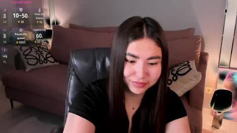 Snapshot of iceicebabe_ chatting on 04/06/26, 01:03 Aiza online show from 04/06/26, 01:03