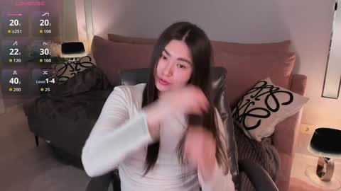 Snapshot of iceicebabe_ chatting on 04/10/26, 01:55 Aiza online show from 04/10/26, 01:55