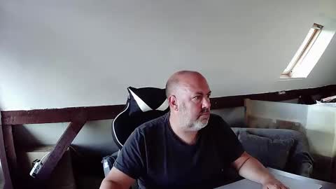 Snapshot of iceoli123 chatting on 09/16/25, 04:08 iceoli123 online show from 09/16/25, 04:08