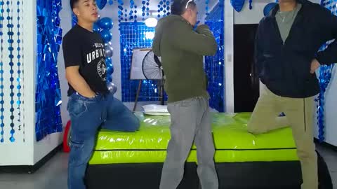 THOMAS AND DAMIAND online show from 01/19/25, 05:49