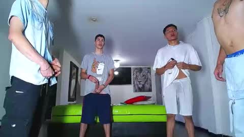 THOMAS AND DAMIAND online show from 09/12/25, 01:22