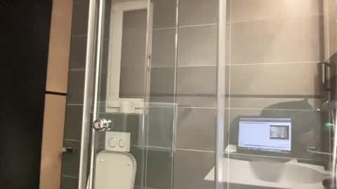 ich7722 online show from 02/15/25, 06:23