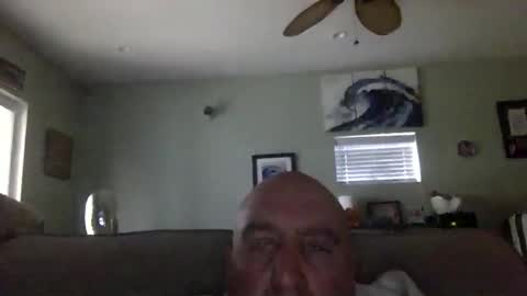 icumming online show from 04/19/26, 04:28