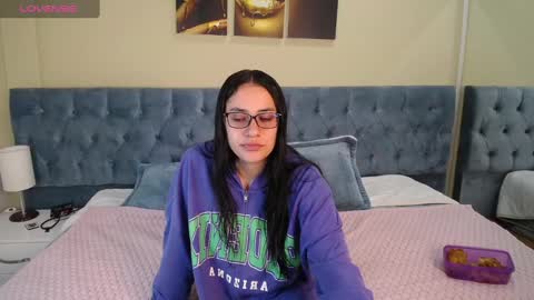 Icy online show from 12/20/24, 11:43