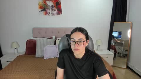 Icy online show from 11/02/25, 11:07