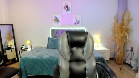 Icy online show from 04/07/26, 11:43