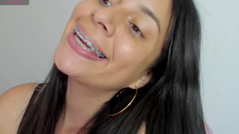 Idara Zanin online show from 01/24/25, 11:23