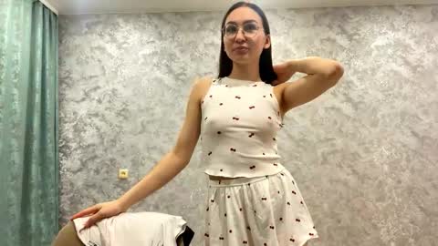 Snapshot of idellmannheim chatting on 11/10/25, 04:17 Sofi online show from 11/10/25, 04:17