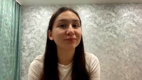 Snapshot of idellmannheim chatting on 11/23/25, 01:33 Sofi online show from 11/23/25, 01:33