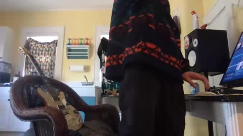 Snapshot of idksohorny chatting on 12/01/24, 05:13 idksohorny online show from 12/01/24, 05:13