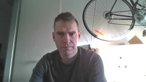 idontknowwhy1 online show from 12/23/24, 08:44