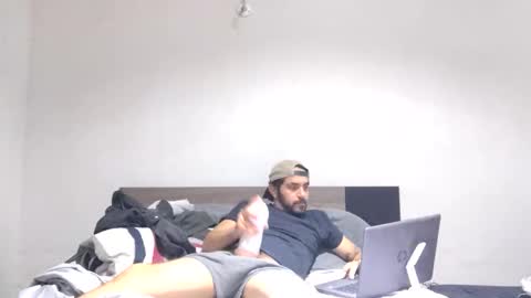 Snapshot of iduck96 chatting on 11/30/25, 11:36 IDUCK96 online show from 11/30/25, 11:36