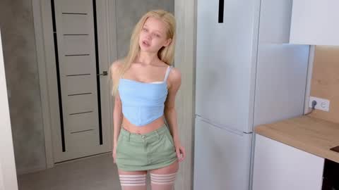 Lisa online show from 01/15/25, 09:24