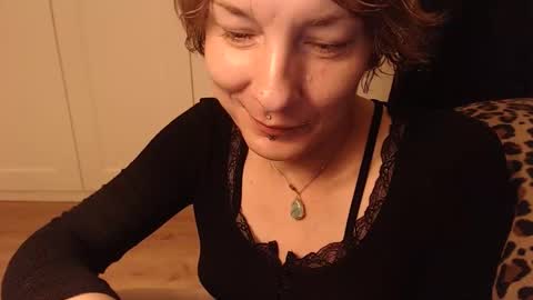 Ifk Donkeys online show from 10/10/25, 02:10